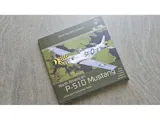 Sběratelský set Duke Hawkins 1/48 P-51D Mustang – krabice se stavebnicí, publikací a doplňky — obrázek 34