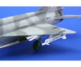 Krabice stavebnice Eduard 8231 MiG-21MF 1/48 ProfiPACK s vyobrazením stíhačky MiG-21MF — obrázek 31