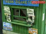 Resinový set Plus Model 1/35 Trafika pro dioráma s fotolepty a barevnými plakáty — obrázek 3