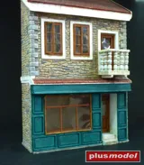 Stavebnice dioramatu Plus Model 190 Dům s obchodem 1/35 ze tvrzené sádry a resinu — obrázek 4