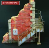 Plus Model 197 tovární roh se schody 1/35 – odlitky z tvrzené sádry pro dioráma — obrázek 3