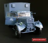 Resinová stavebnice Plus Model 199 britský nákladní vůz WOT 3 dílenský v měřítku 1/35 — obrázek 3