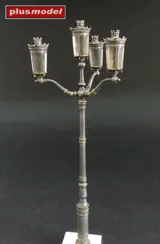 Resinové díly a fotolept doplňku Plus Model 210 městská lampa v měřítku 1/35 — obrázek 2