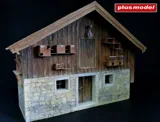 Stavebnice Plus Model 487 Venkovské stavení 1/35 – sádrové díly domu s dřevěnými doplňky — obrázek 3