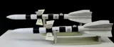 Resinové díly, fotolepty a obtisky sady Plus Model AL4001 cvičná raketa UZR-27 v měřítku 1/48 — obrázek 2