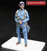 Resinová figurka Plus Model AL4026 pilot MiG-15 v měřítku 1/48 — obrázek 2
