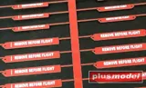 Papírový aršík Plus Model AL4106 Remove before flight I v měřítku 1/48 se stužkami pro modely letadel — obrázek 2