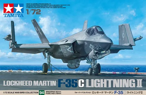 Krabice plastikové stavebnice Tamiya 60794 F-35C Lightning II v měřítku 1:72