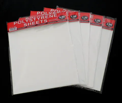 Polystyrenové desky Plus Model 523 o tloušťce 0,4 mm pro modelářský scratchbuild
