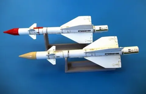 Resinová sada Plus Model Aero Line AL4053 raketa R-98MR AA-3C Anab v měřítku 1/48