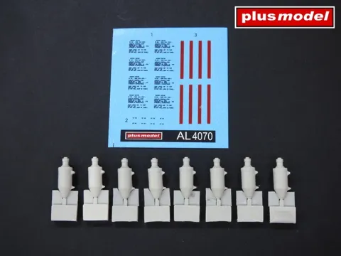 Resinové díly, fotolepty a obtisky setu Plus Model AL4070 US raketové motory 15-KS-1000 v měřítku 1/48