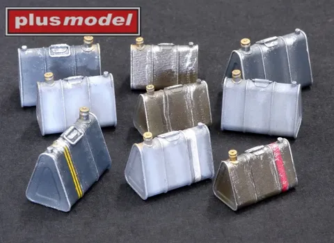 Plus Model DP3007 německé trojúhelníkové kanystry 1/35 vyrobené 3D tiskem, devět kusů