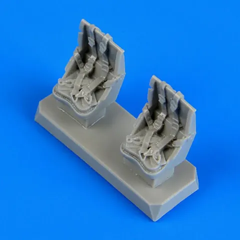 Resinová sedačka s bezpečnostními pásy Quickboost QB72477 pro Avia B.534 v měřítku 1/72