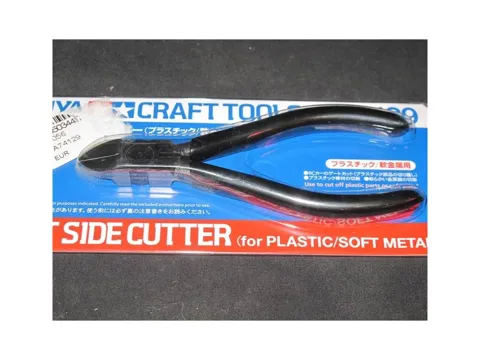 Modelářské štípací kleště Tamiya 74129 na plast a měkký kov