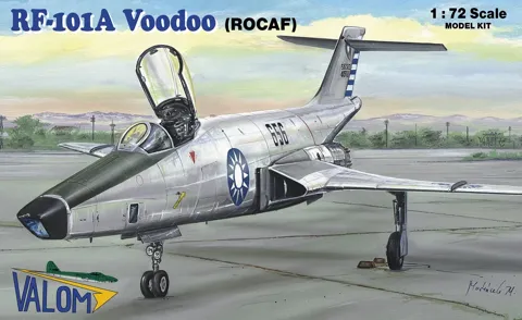 Krabice plastikové stavebnice Valom 72115 RF-101A Voodoo ROCAF v měřítku 1/72