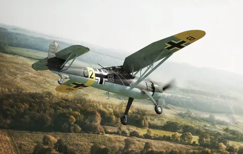 Krabice plastikové stavebnice Brengun BRP72045 Hs 126 B-1 v měřítku 1/72