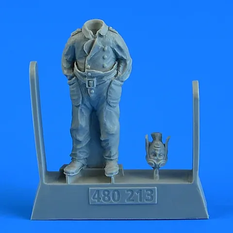 Figurka Aires 480213 německý pilot 1. světové války v měřítku 1/48