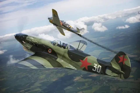 Krabice plastikové stavebnice Brengun BRP72042 Yak-1b GC-3 Normandie v měřítku 1/72