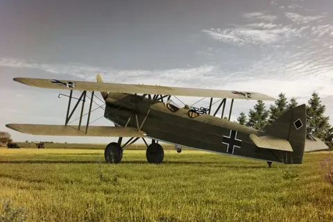 Krabice plastikové stavebnice Brengun BRP72024 Letov Š-16 Luftwaffe-Slovak AF v měřítku 1/72