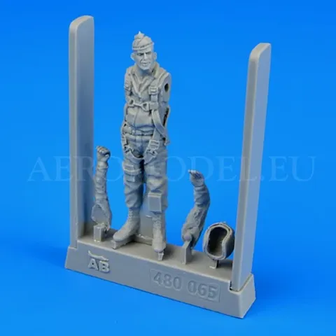 Figurka Aires 480065 pilot USAF Vietnam 1960–1975 v měřítku 1/48