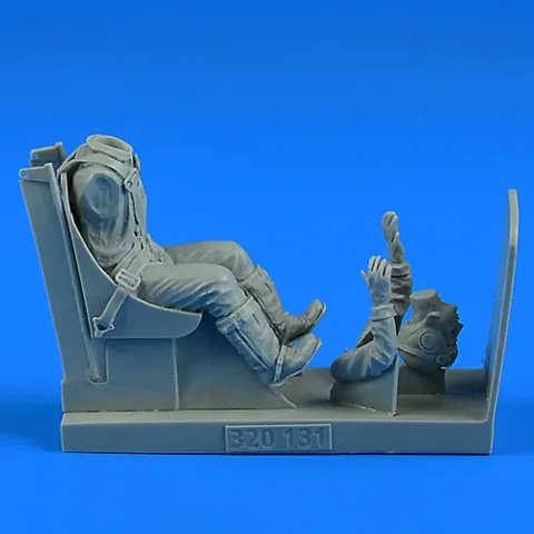 Figurka pilota US Navy se sedačkou Aires 320131 v měřítku 1/32 pro model F4U Corsair