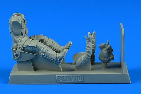 Sada Aires 320140 1/32 — figurka pilota Luftwaffe se sedačkou pro Bf 109G