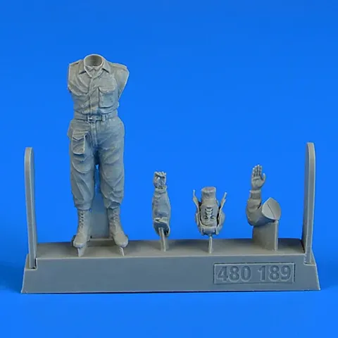 Resinové figurky Aires Aerobonus 480189 moderní ruská tanková posádka v měřítku 1/48