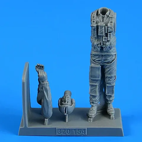 Figurka Aires 320154 bojový pilot USAF v měřítku 1/32 pro modely letounů