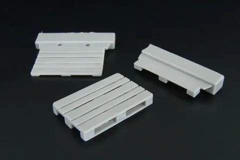 Resinová sada Hauler HLX48368 – dvě Euro palety v měřítku 1/48