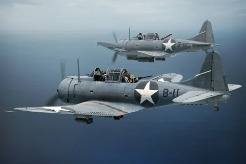 Krabice plastikové stavebnice Brengun BRP144014 SBD-3 Dauntless MIDWAY v měřítku 1/144