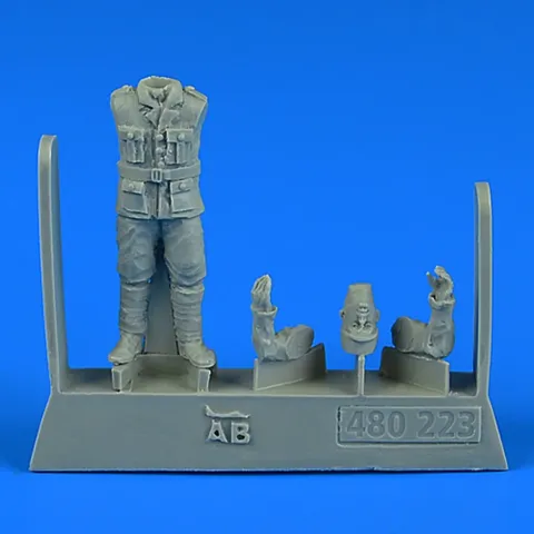Resinová figurka Aires Aerobonus 480223 francouzský pilot 1. světové války v měřítku 1/48