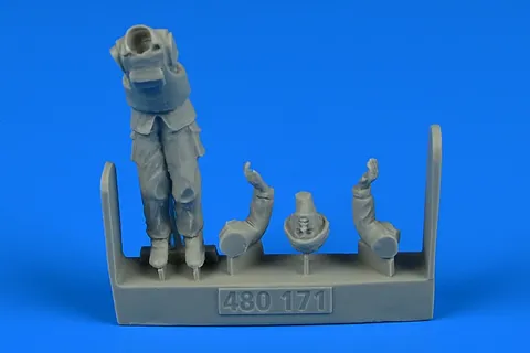 Aires 480171 figurka moderního velitele britské armády pro BAE Warrior v měřítku 1/48