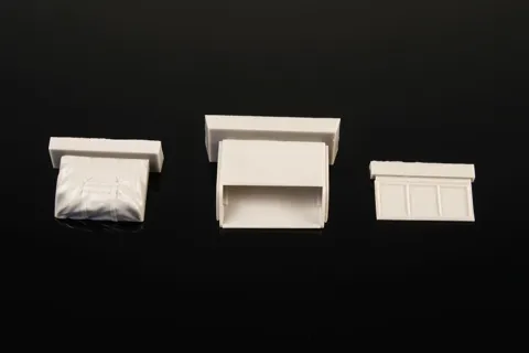 Resinová sada CMK 4414 B-17G Dinghy 1/48 – schránka, kryt a složený záchranný člun