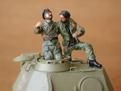 Resinové figurky CMK F35036 německá tanková posádka Francie 1944 v měřítku 1/35