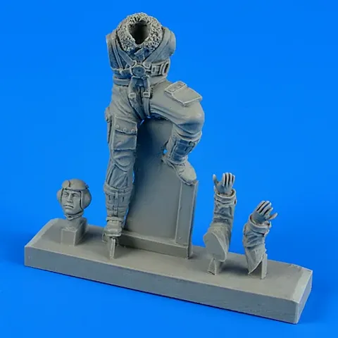 Figurka Aires 320049 pilot Luftwaffe 1/32 pro model Bf 109 pozdní verze