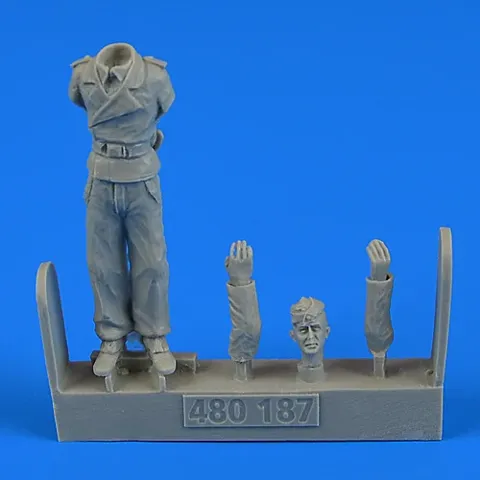 Figurka Aires 480187 německý tankista Trooper D v měřítku 1/48