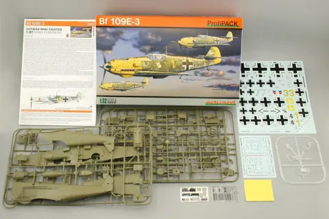 Krabice plastikové stavebnice Eduard 3002 Bf 109E-3 ProfiPACK v měřítku 1/32