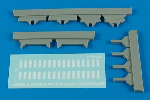Aires 320016 stojany pro údržbu raket USAF s V-policí v měřítku 1/32