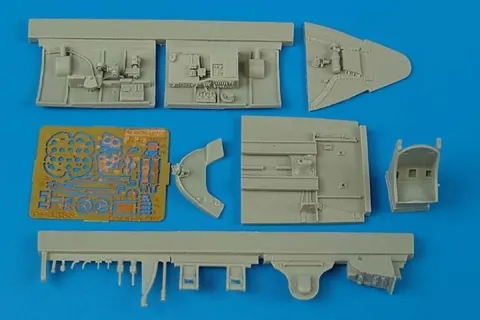 Resinový kokpit Aires 4388 pro model F6F-5 Hellcat 1/48 Hasegawa v balení