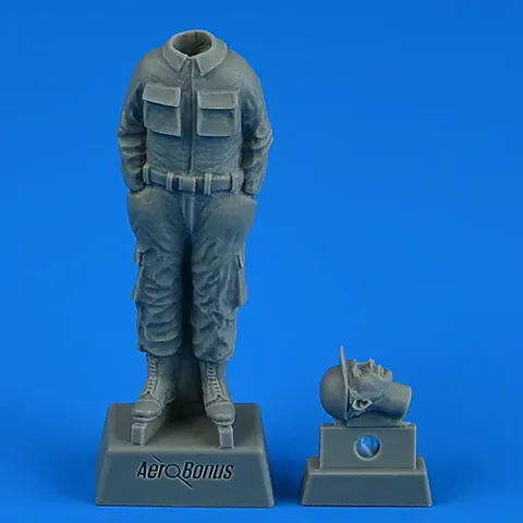 Resinová figurka mechanika USAF Aires 320190 v měřítku 1/32, korejská válka