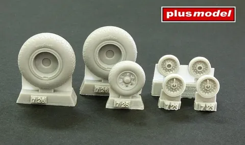 Resinová kola Plus Model AL7068 s kosočtvercovým dezénem pro B-24 Liberator 1/72