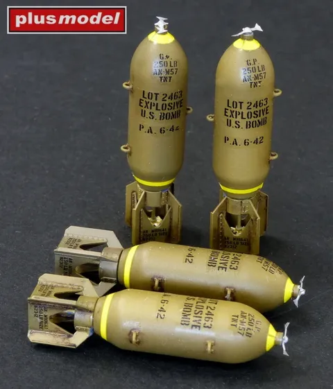 Sada Plus Model AL3024 americké bomby 250 lb v měřítku 1/32, čtyři 3D tištěné díly