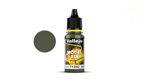 Lahvička akrylové barvy Vallejo Model Air 71092 středně olivová RAL 6003, 18 ml