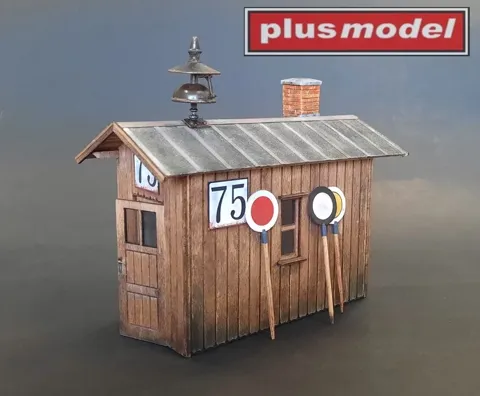 Stavebnice Plus Model 593 výhybkářský domek v měřítku 1/35 — díly a krabice