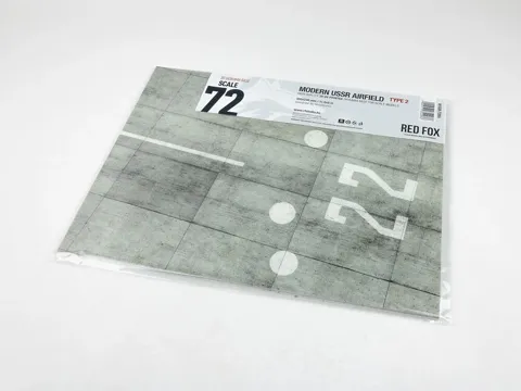 Dioramatický podstavec Red Fox Studio 1/72 sovětské letiště typ 2, deska 300 × 230 mm