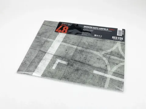 Podložka pod dioráma Red Fox Studio RFSDB-48008 Modern NATO Airfield Type 9, 1/48, 300×230 mm
